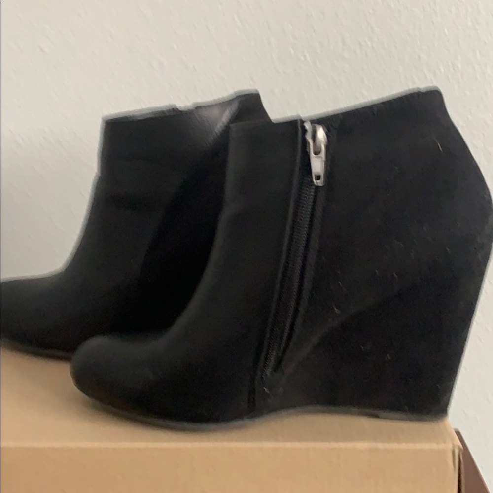 Madden black platform bootie